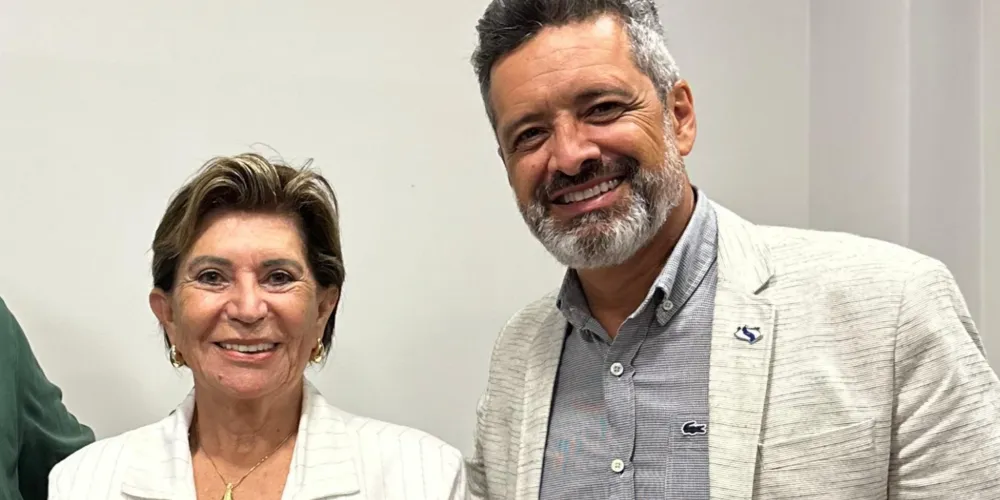 A prefeita de Ponta Grossa, Elizabeth Schmidt (União Brasil), e o vice-prefeito, Pastor Moisés Faria (MDB)