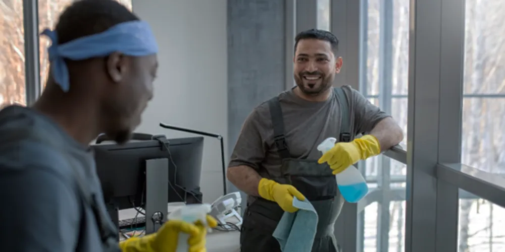 Resultado acompanha geração de mais de 255 mil empregos no país, com serviços liderando as contratações no mês