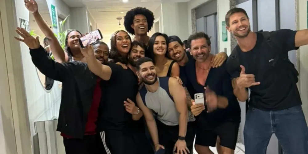 Todos os ex-participantes estiveram no estúdio da Globo para a final do programa