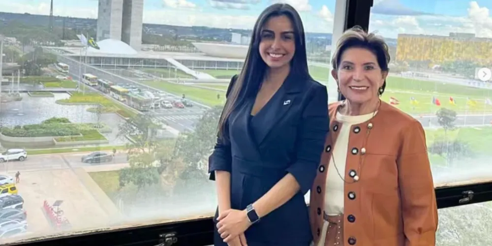 Faynara Merege e a prefeita de Ponta Grossa, Elizabeth Schmidt (União Brasil)