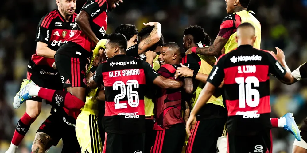 As equipes voltam a campo para jogos às 21h30 do meio de semana, no Maracanã