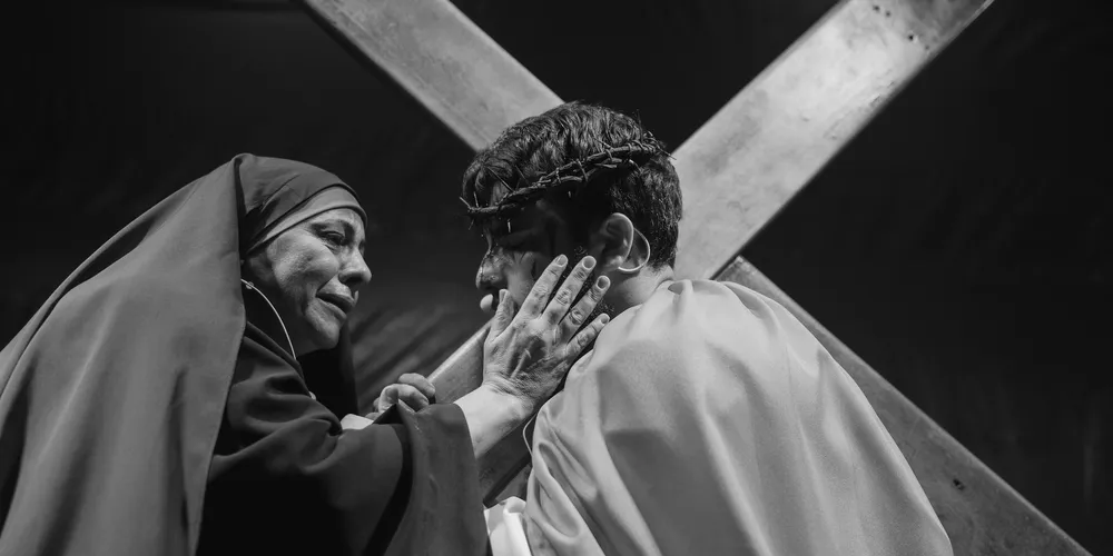 O teatro foi realizado com grande participação dos fiéis e emocionou o público