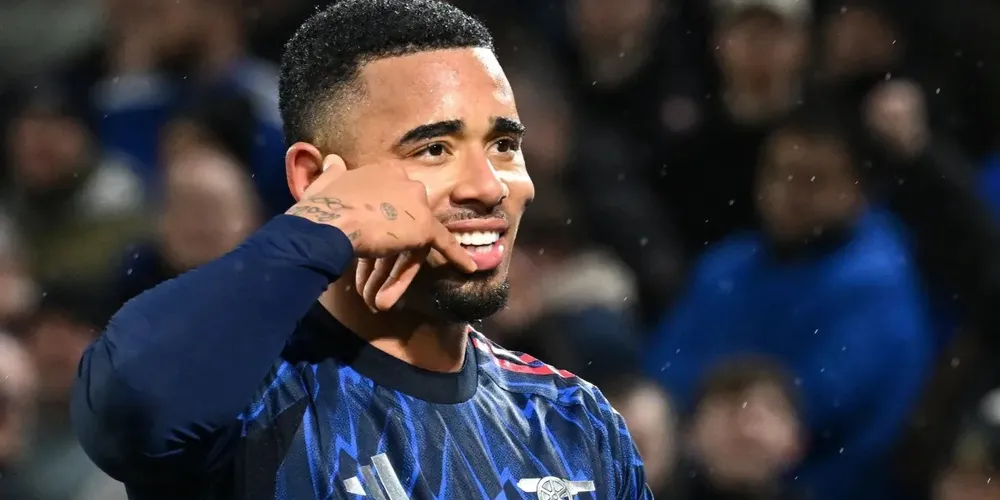 Gabriel Jesus celebra gol em goleada do Arsenal sobre o Leeds