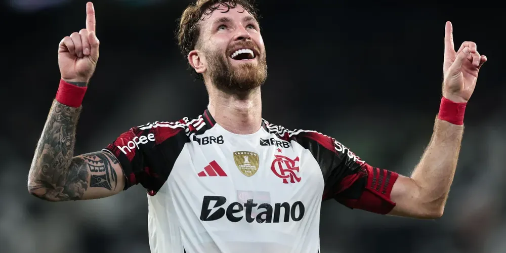 Léo Pereira anotou o segundo gol do Flamengo na partida contra o Botafogo, pelo Brasileirão