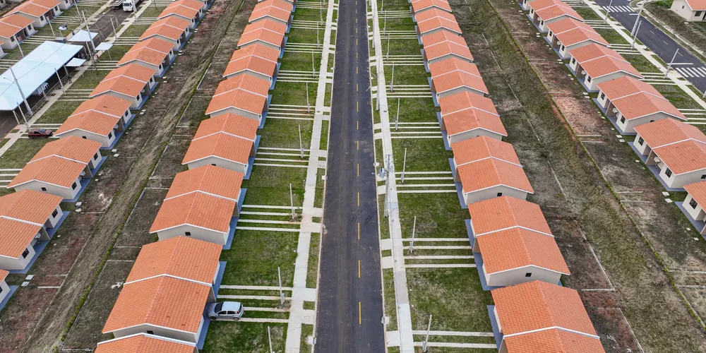 A iniciativa autoriza a prefeitura a incluir imóveis no Fundo de Arrendamento Residencial (FAR)