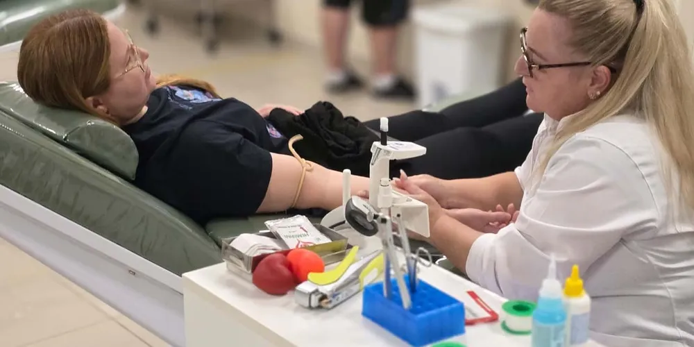 Estoques de sangue O- e O+ chegam a níveis críticos, e Hemepar apela por doações