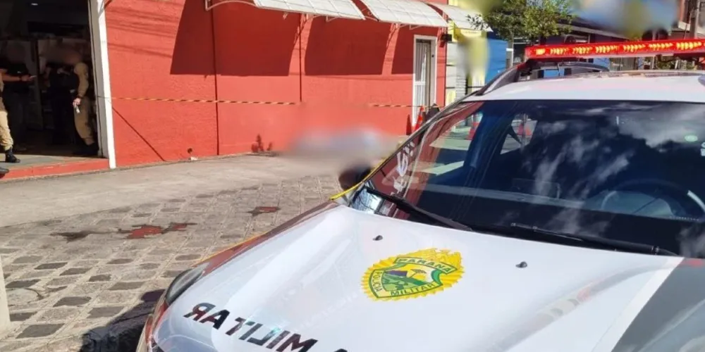 Homem encontrado morto em calçada não apresentava sinais aparentes de violência