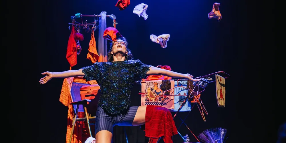 “Não Me Chame de Mãe” provoca, acolhe e desperta riso sem romantizar a maternidade