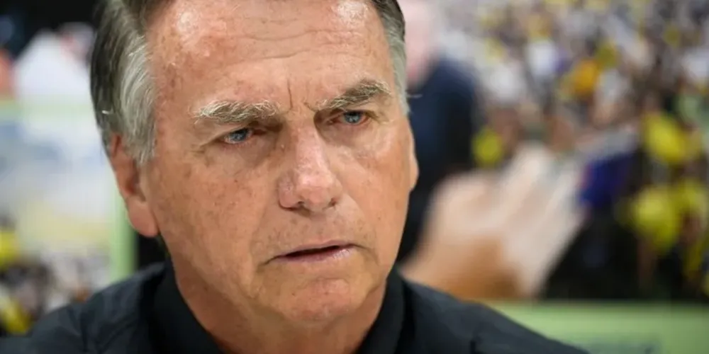 Não há ainda previsão para Jair Bolsonaro (PL) deixar o hospital