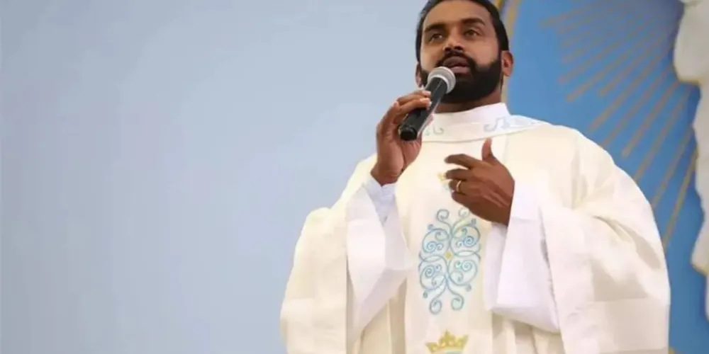 Ex-pároco da Paróquia de Nossa Senhora dos Navegantes, padre Binu Joseph Chollackal