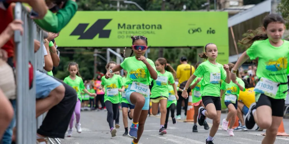 Maratoninha reuniu centenas de crianças em Guaratuba