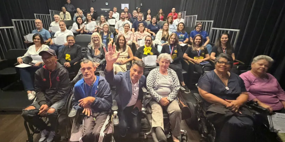 Deputado estadual Marcelo Rangel em evento com entidades assistenciais, educacionais e filantrópicas dos Campos Gerais