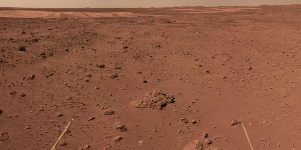 China já realiza a exploração do solo de Marte com a sonda Zhurong