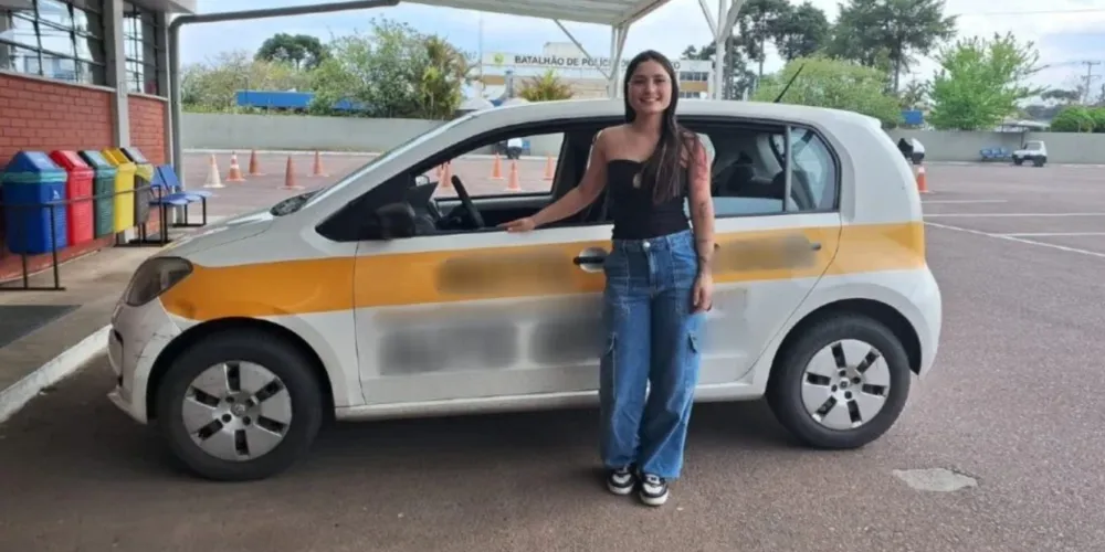 Kayane Telles Moreira tinha 20 anos e morreu após se envolver em um grave acidente com caminhão em Piraquara