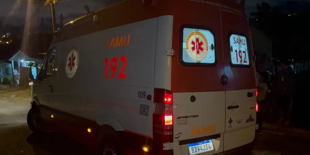 Abordagem aconteceu na noite de domingo (26)