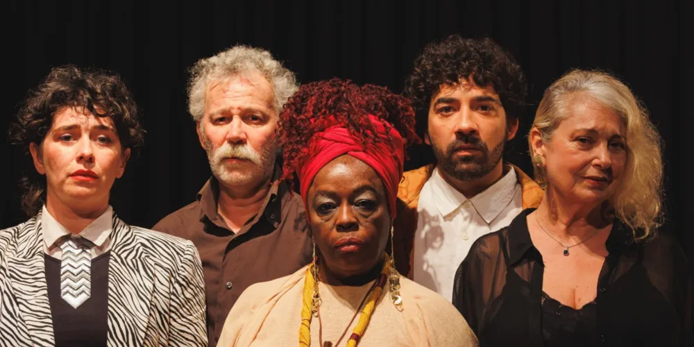 “Peça sobre peças” estreia no dia 16 de abril de 2026, no Teatro Cleon Jacques, em Curitiba