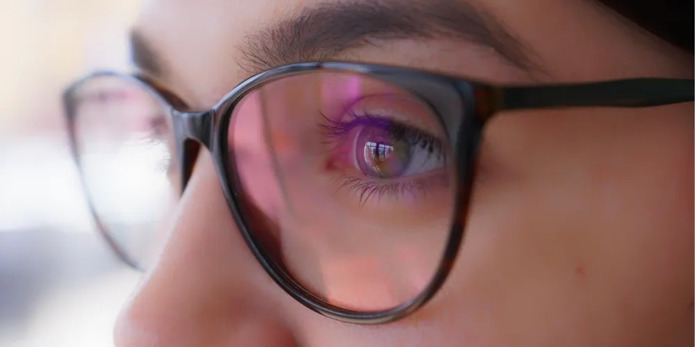 Alterações oculares podem evoluir de forma silenciosa, sem sintomas evidentes nas fases iniciais