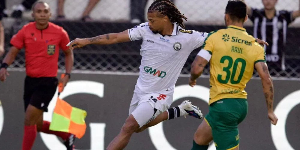 Fantasma e Dourado duelaram no Germano Krüger