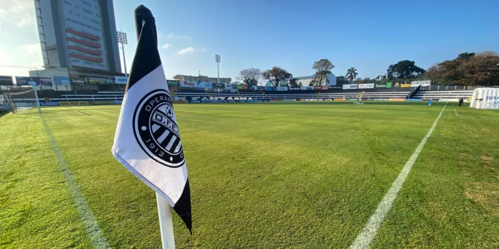 Jogo acontece hoje, quarta-feira (15), às 22h, no Estádio Germano Krüger