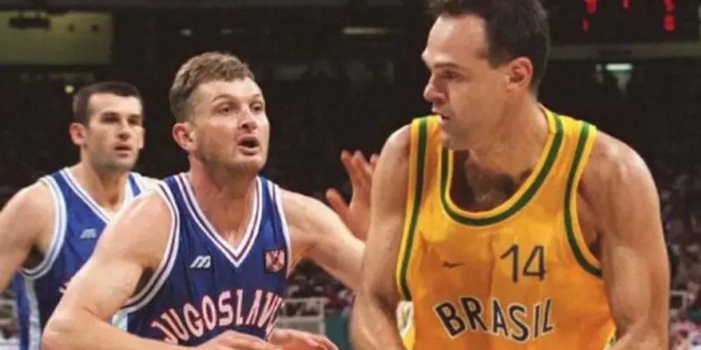 Oscar Schmidt em ação pela seleção brasileira