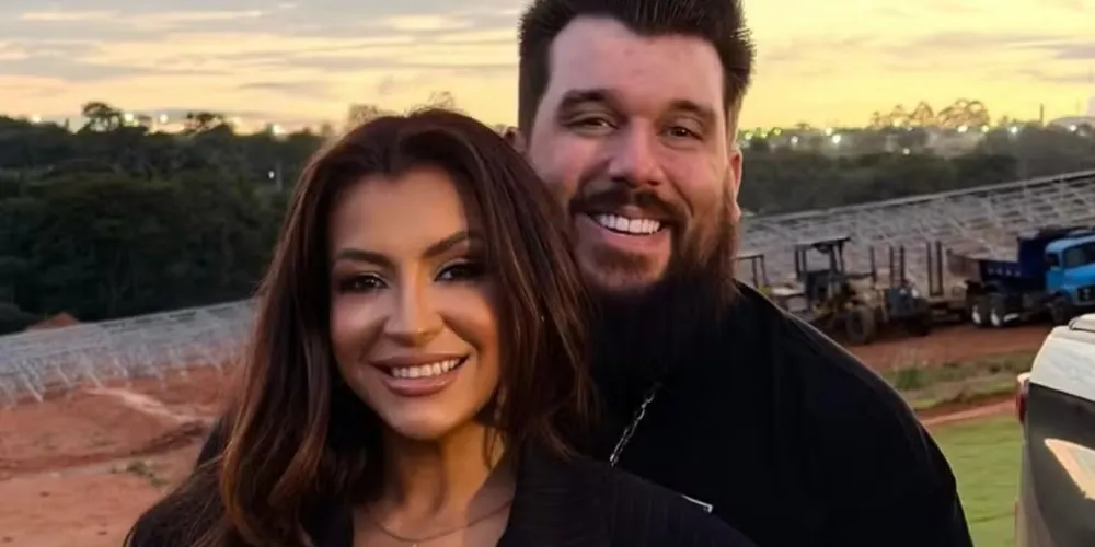 O casal está junto há quase 9 anos e mora em Goiânia