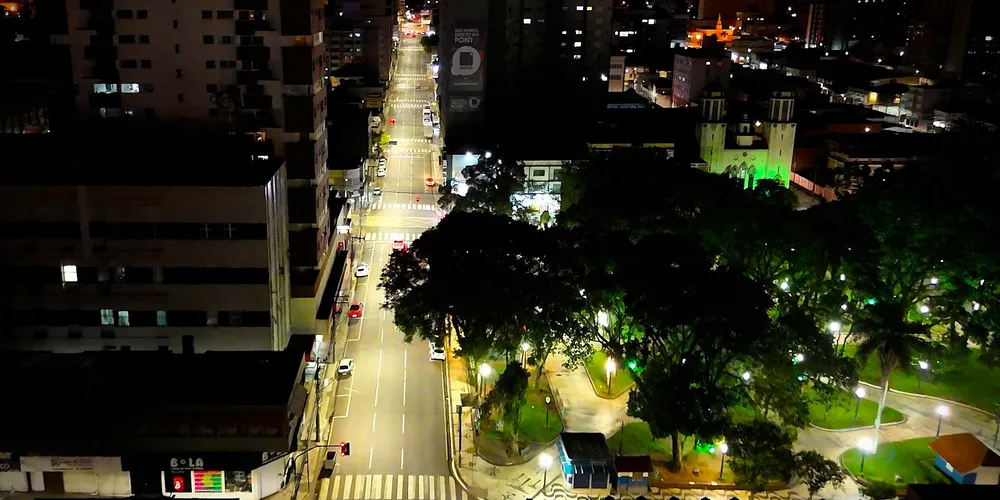 Prefeitura vem investindo em iluminação em LED na cidade