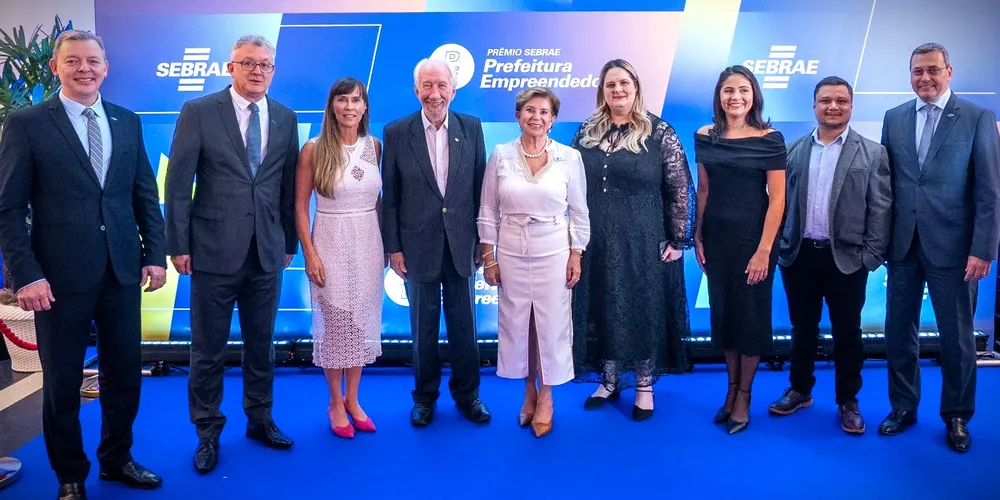 Lideranças de Ponta Grossa que estiveram no evento em Curitiba