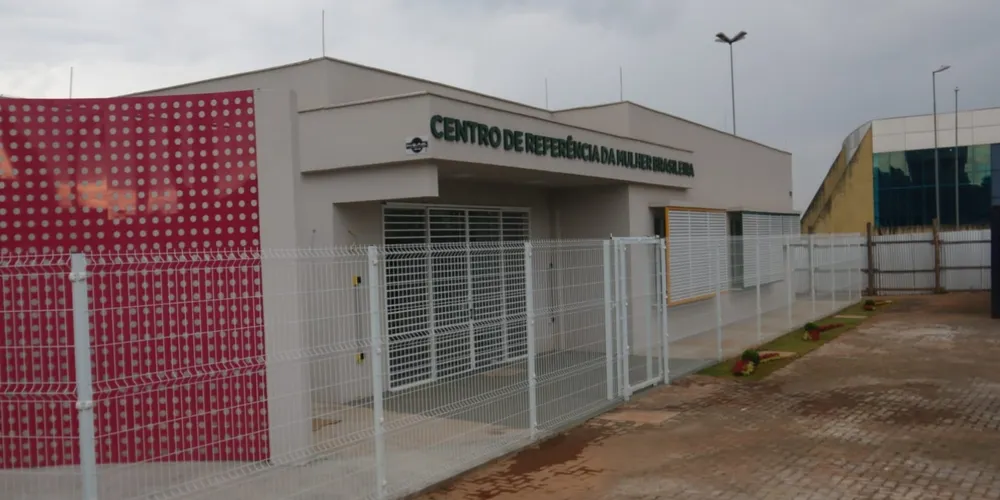 Centro de Referência da Mulher Brasileira.
