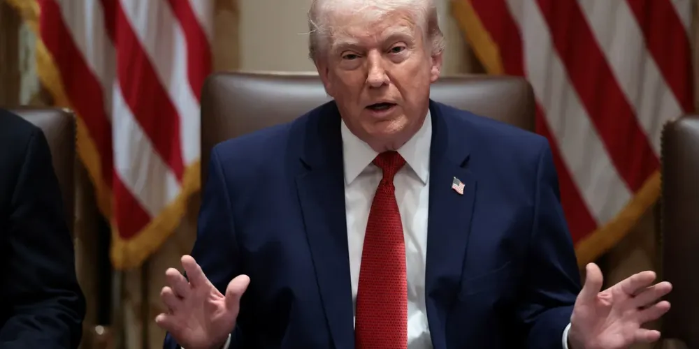 Trump também disse que o Irã deu aos Estados Unidos petróleo que será enviado amanhã para "provar que eles estão falando sério