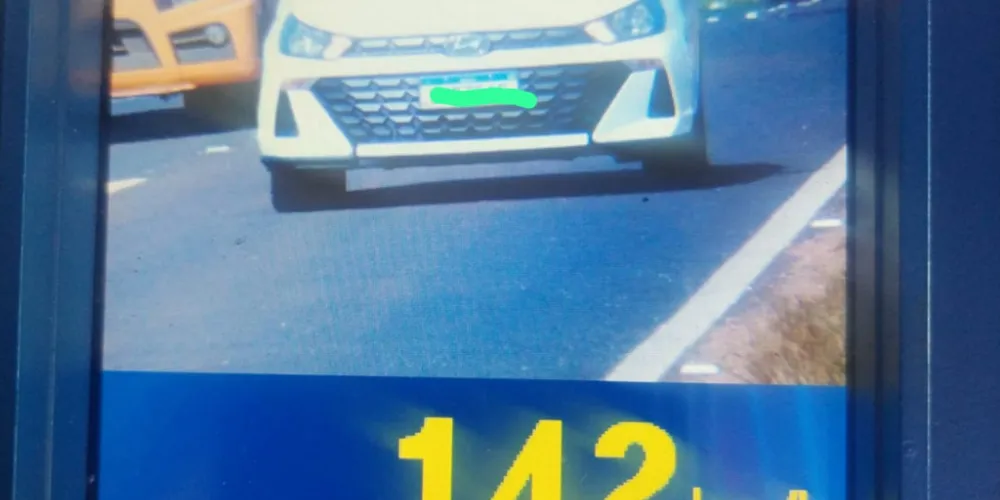 O radar na PRC-373 flagrou um veículo trafegando a 142 km/h, velocidade acima do permitido