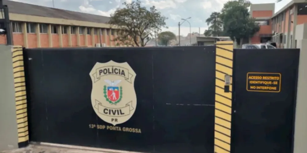 Homem foi encaminhado para a Delegacia de Polícia de Ponta Grossa