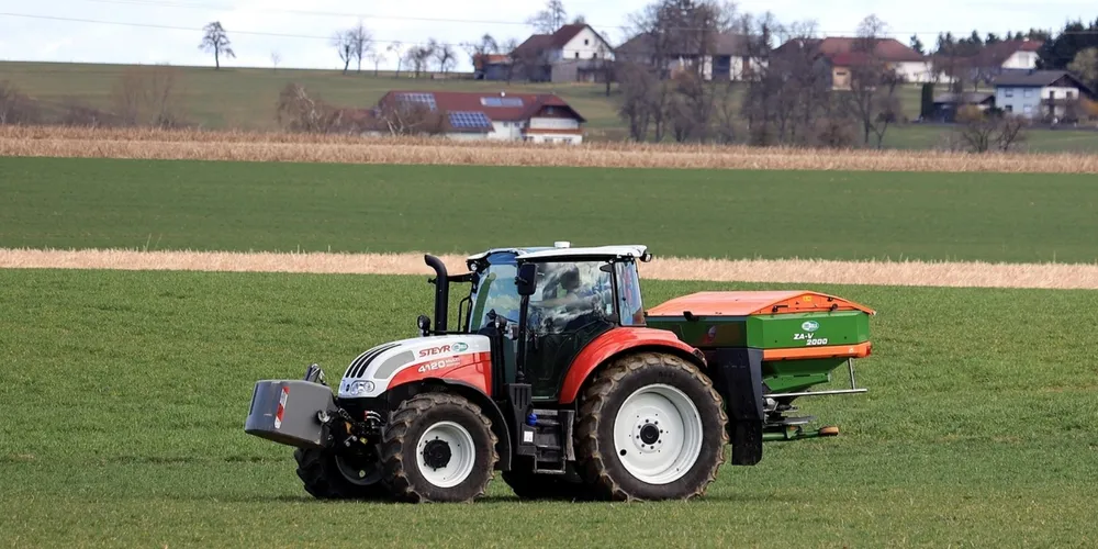Mercado interno de máquinas agrícolas enfrenta retração no consumo no início de 2026