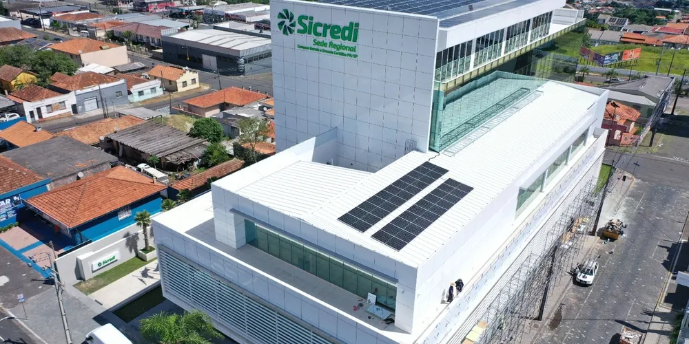 Nova estrutura de atendimento do Sicredi no escritório central da Castrolanda visa unificar soluções financeiras e agroindustriais