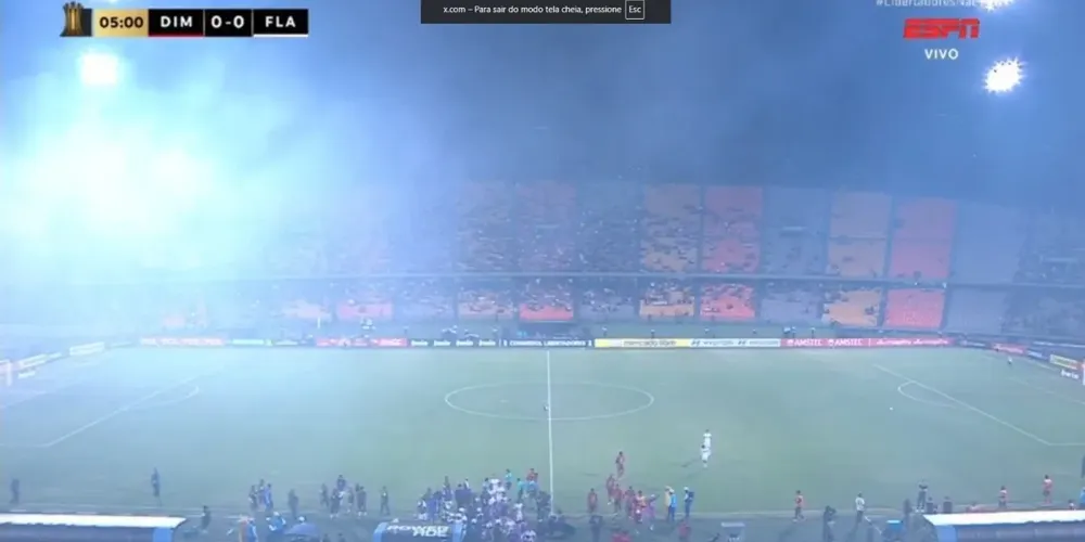 Jogadores abandonaram o campo