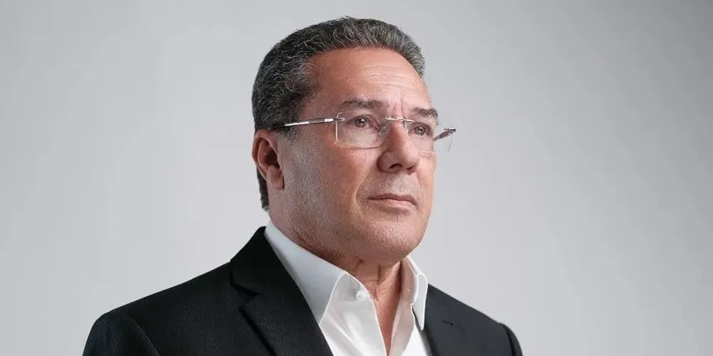 Ex-técnico Vanderlei Luxemburgo