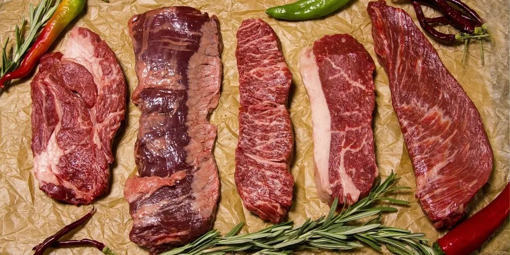 Consumidores brasileiros priorizam critérios ambientais; selos de sustentabilidade e rastreabilidade ganham força no varejo