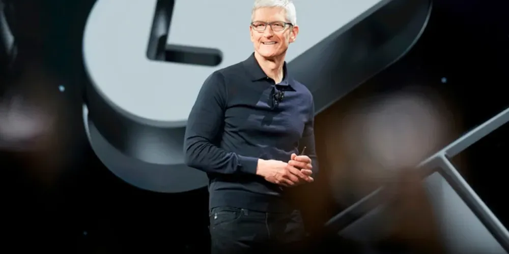 Durante os cinquenta anos na empresa, completados no fim de março, ele foi CEO por 15 deles