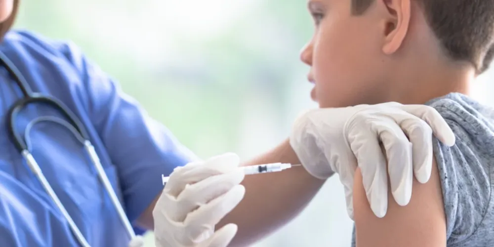 Fica instituída, a partir desta Lei, a aplicação de vacinas no domicílio de pessoas com Transtorno do Espectro Autista (TEA)