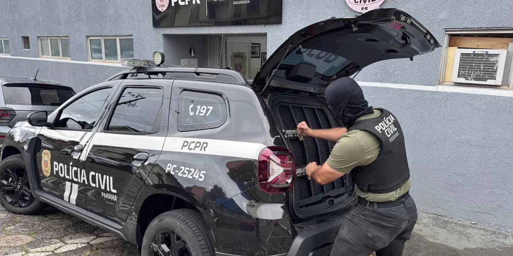 A ação ocorreu durante o cumprimento de um mandado de busca e apreensão em uma residência