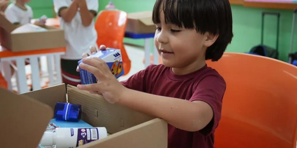 A entrega dos itens é coordenada pela Secretaria Municipal de Educação e Cultura