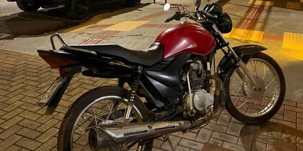 A moto foi localizada em frente a uma residência na Avenida Políbio Meira Cotrin
