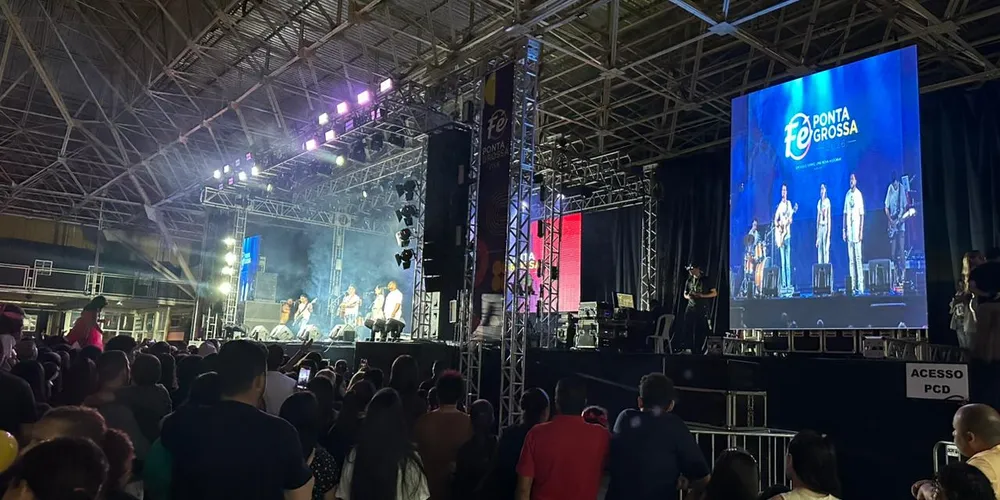 O evento conta com pavilhão de exposição com empresas locais e regionais, além de uma praça de alimentação com diferentes opções gastronômicas