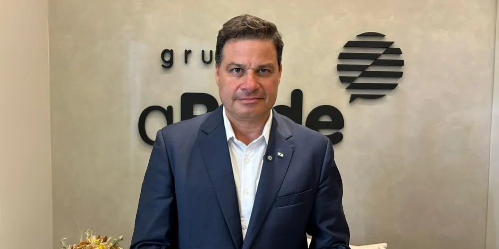 Sandro Alex (PSD) nos estúdiod do Grupo aRede