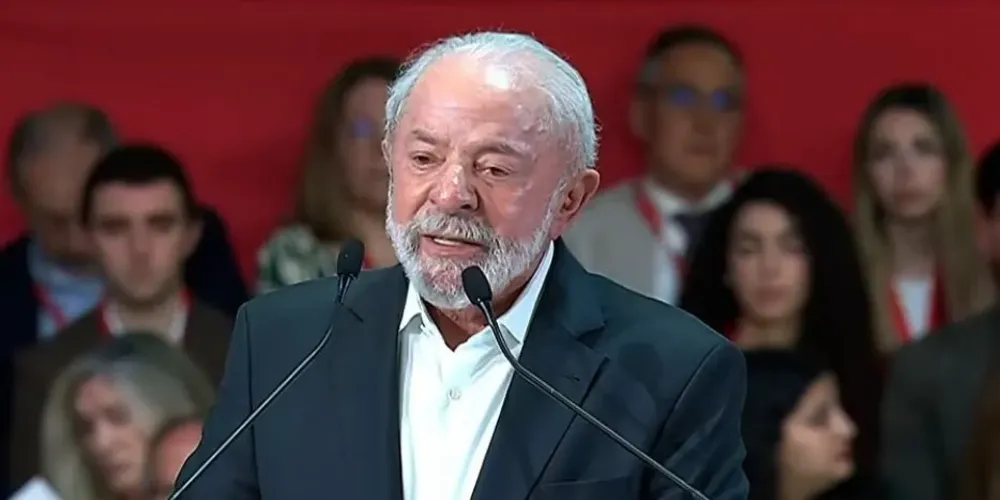 e acordo com o mandatário, essa região do planeta é tratada como "quintal das grandes potências"