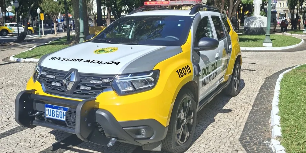 A equipe da Rádio Patrulha Auto (RPA) realizava patrulhamento quando abordou o suspeito em via pública