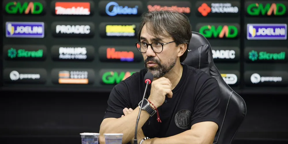 Em entrevista após a partida, ele destacou a solidez defensiva da equipe, a marcação alta e a capacidade de adaptação do time