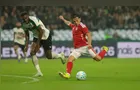 Internacional marca no fim do jogo e busca empate contra o Coritiba