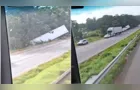 Caminhão sai da pista e deixa um ferido na BR-376, em Ponta Grossa