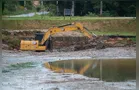 Retirada de sedimentos do Lago de Olarias impacta tráfego de veículos em PG