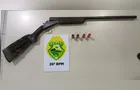 Homem é preso com espingarda calibre 12 em via pública em Imbaú